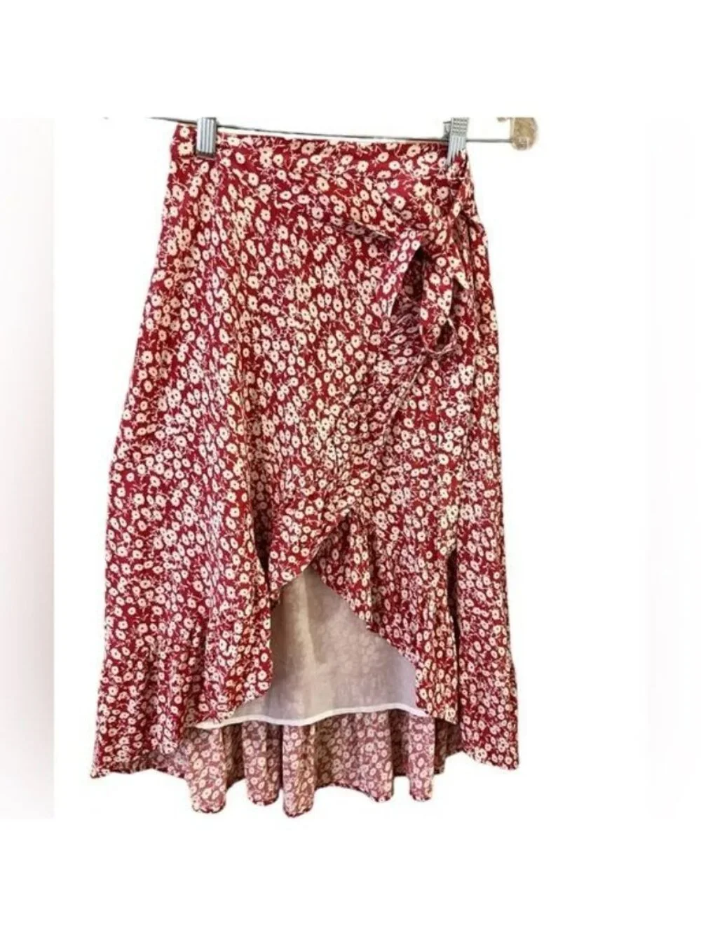 Rails Women’s Skirt Size XS Scarlet Camellia Floral Neptune Ruffle Floral Wrap